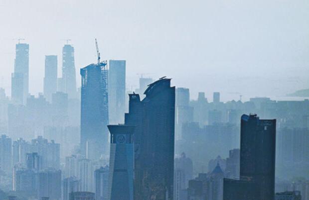 雾霾城市的风景照